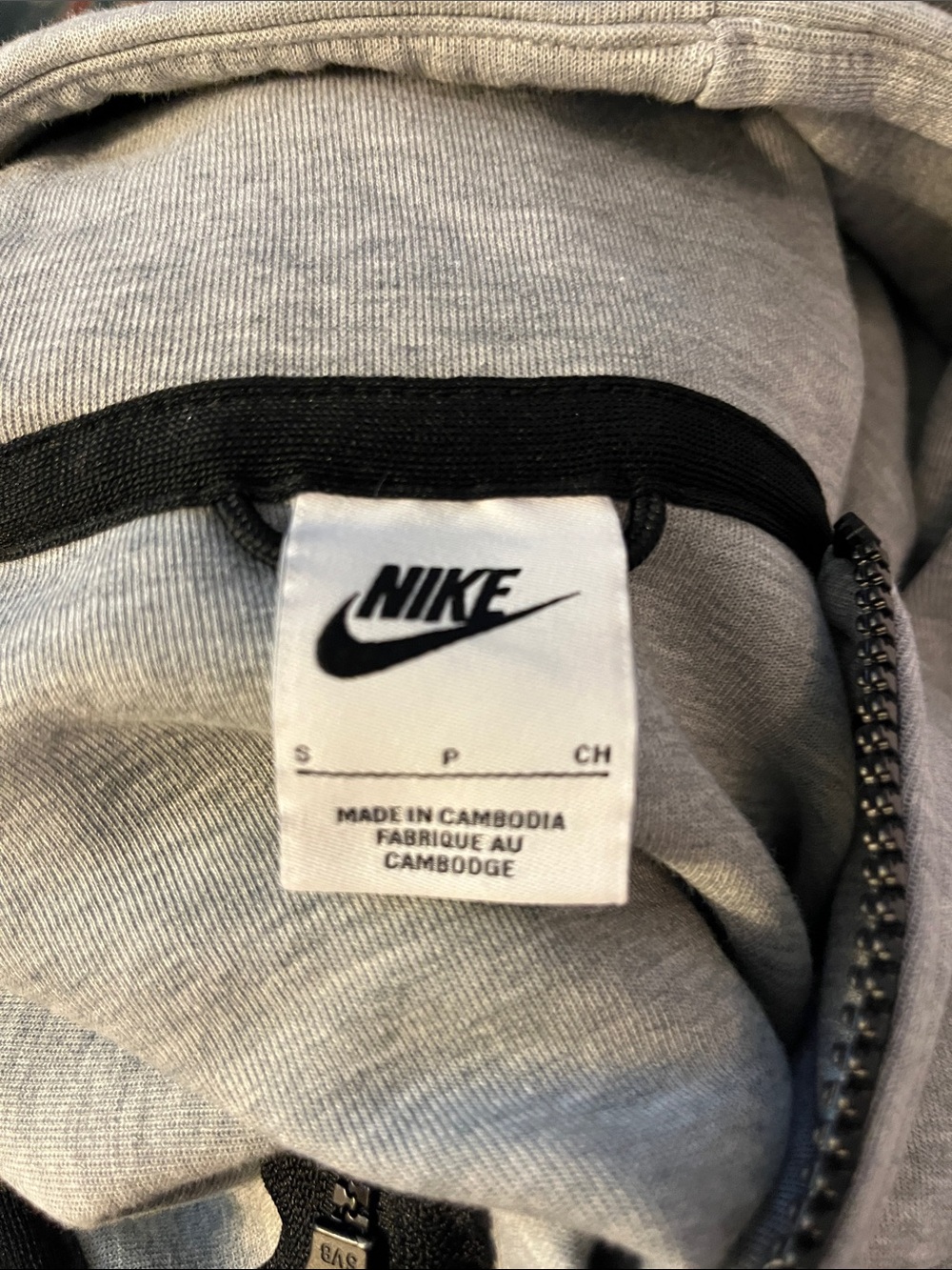 Nike tech zip front sweatshirt like new size men small or children’s extra large - Picture 7 of 7